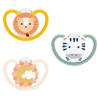 Nuk Space Πιπίλα Σιλικόνης με Θήκη Διάφορα Σχέδια 18-36m 1 τεμάχιο