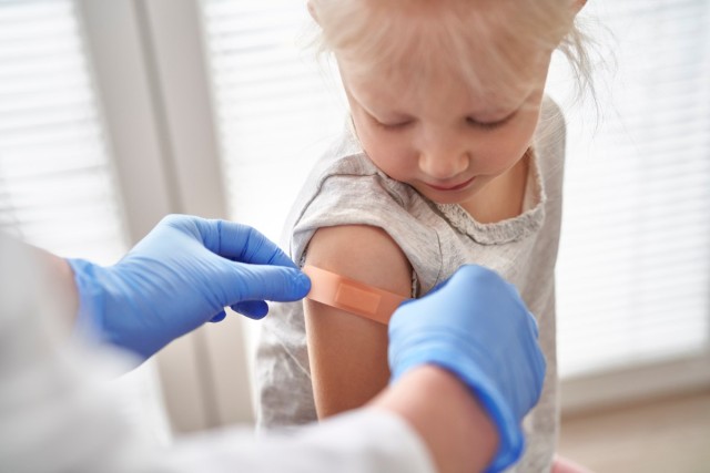 Εμβολιασμός: Ένα τσίμπημα για σένα, μια ασπίδα για όλους