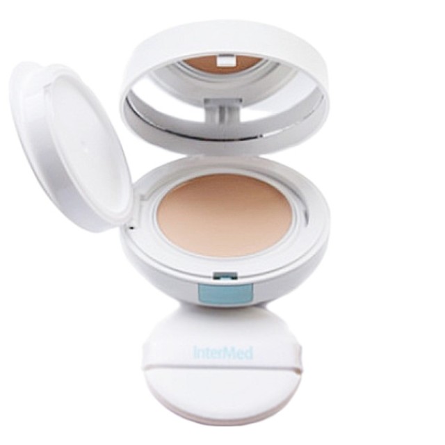 Intermed Luxurious Sun Care Silk Cover BB Compact SPF50 03 Medium Dark 12g